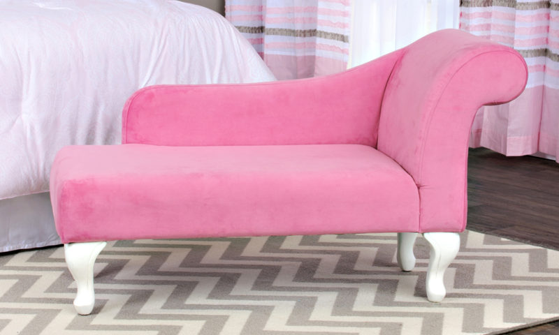 Juvenile Chaise Lounge in Pink Velvet - Image 3